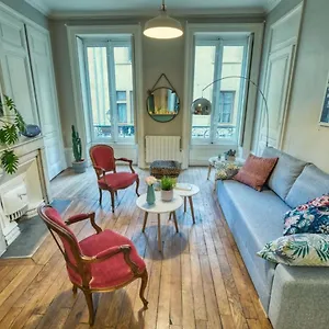 Le Boudoir Vieux Lyon-fourviere 4 Pers Appartement