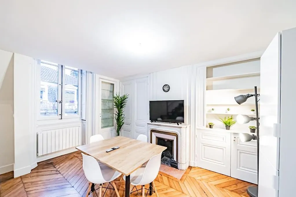 Appartement Bellecour - Emplacement Prime Lyon 0*,